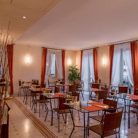 Hotel Bellagio Отель Белладжо