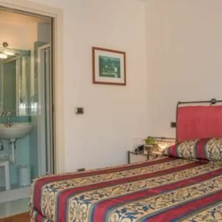 Hotel Bellagio Отель 2*