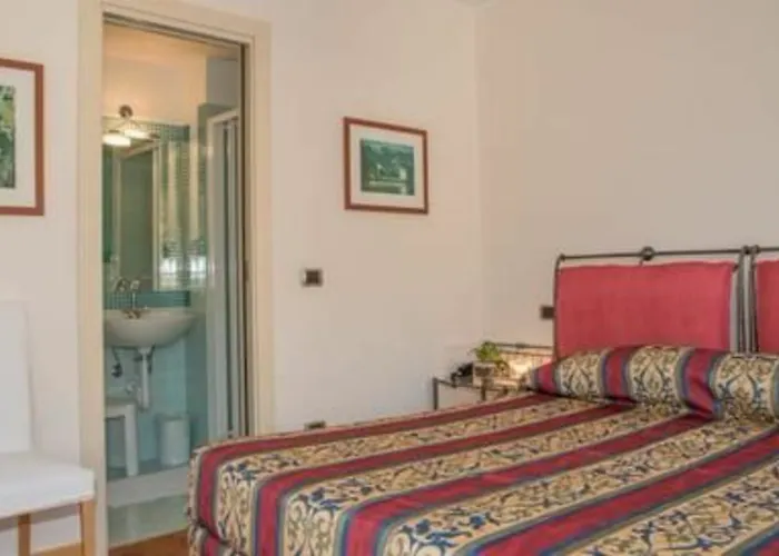 Hotel Bellagio Отель 2*